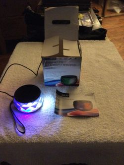 Brand New Vivitar LumiBeat Prism Beats Bluetooth Speakers!!