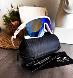 New Oakleys  Box, Pouch Cloth All Included