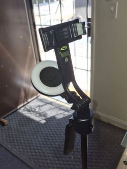 Acer 360 motion detection live stream phone holder