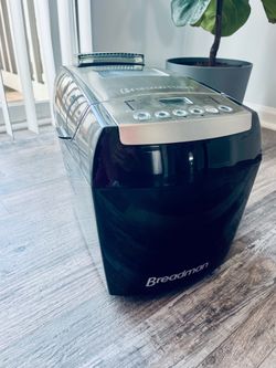 Breadman 2.5lb. Bakery Pro Bread Machine, Black/Stainless Steel, BK2000B.