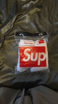 Supreme socks