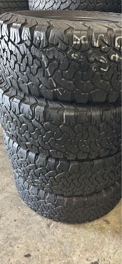 285/70-17 Bfgoodrich all Terrian Ko2 🔥