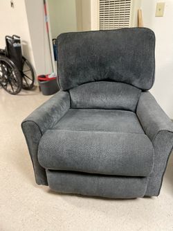 Clean. Recliner.