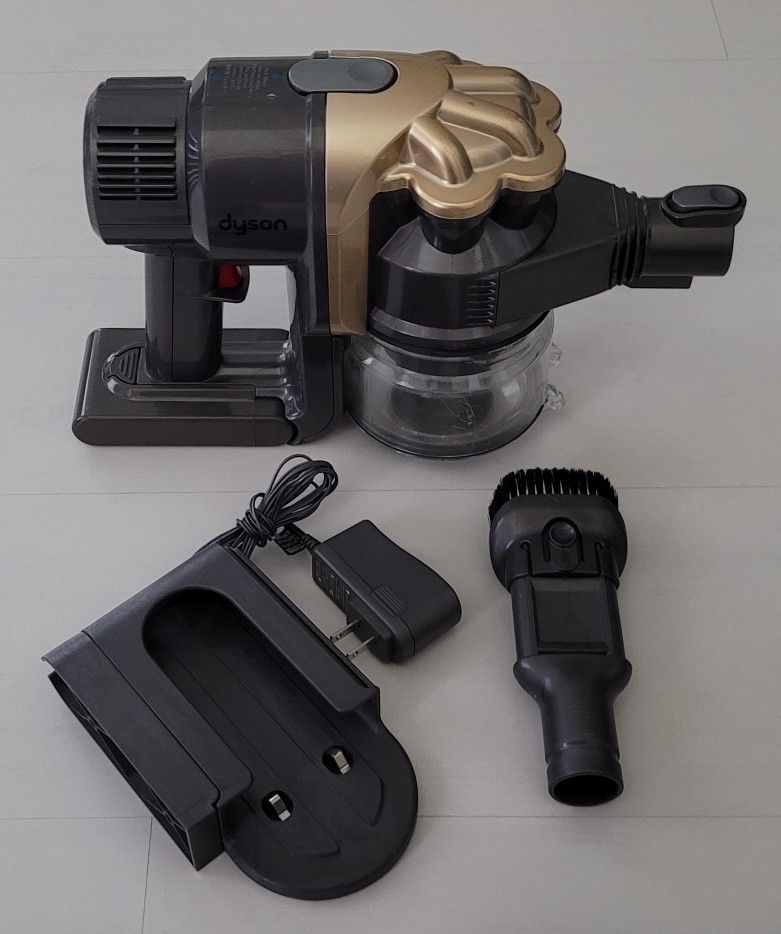 Dyson DC16 Vacuum Cleaner With New Battery Handheld Cordless
Vacuum has new battery. Selling because I received a new Dyson as a gift. Will ship out