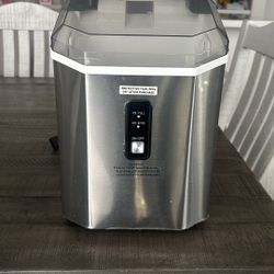 Kismile Nugget Ice Maker 