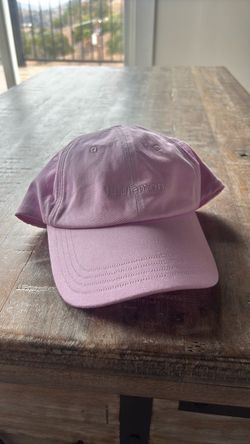 Lululemon pink hat S/M