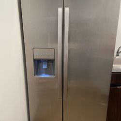 Whirpool-36-inch Wide Large Side-by-Side Refrigerator with Greater Capacity and Temperature Control - 25 c