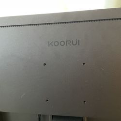 1 Monitor KOOROUI 1080p Full HD Definition /136 Htz