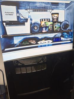 Refrigerator glass door ice maker like new