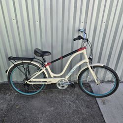 Townie 7D electra step through cruiser bike very good condition 