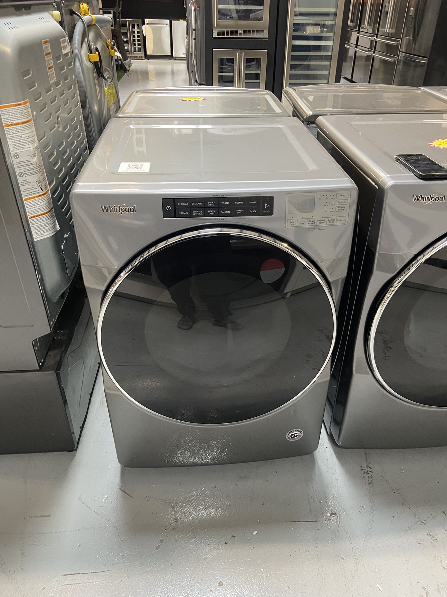 Whirlpool -7.4 cu. ft. Front Load Electric Dryer with Steam Cycles - Chrome Shadow