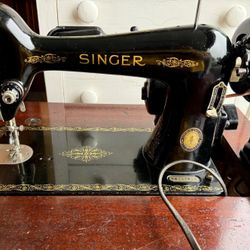 1951 Singer Sewing Machine with Tons of Extras