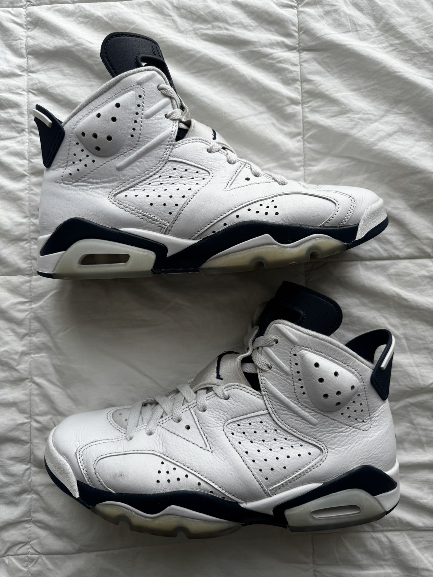 Air Jordan 6 Midnight Navy Size 9.5