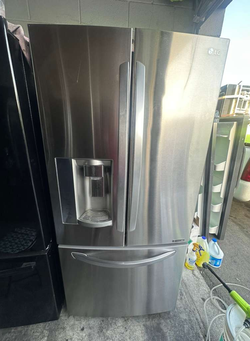 LG French Door Fridge – Stainless, Ice/Water Dispenser