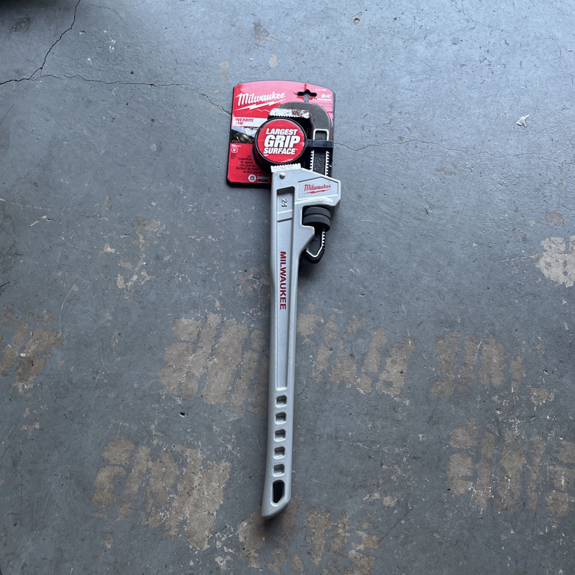 24” Milwaukee Alum Pipe Wrench 