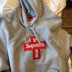 Supreme Hoodie