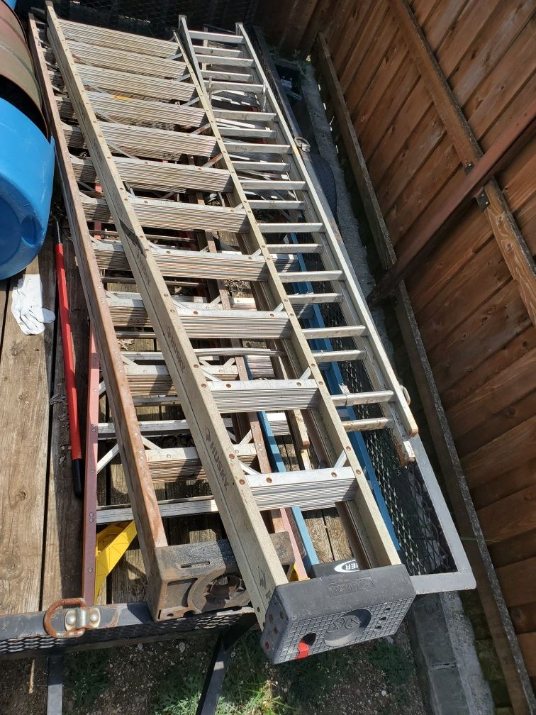 12ft husky fiberglass A frame ladder