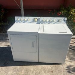 GE Washer and Dryer Set ; Large Capacity 