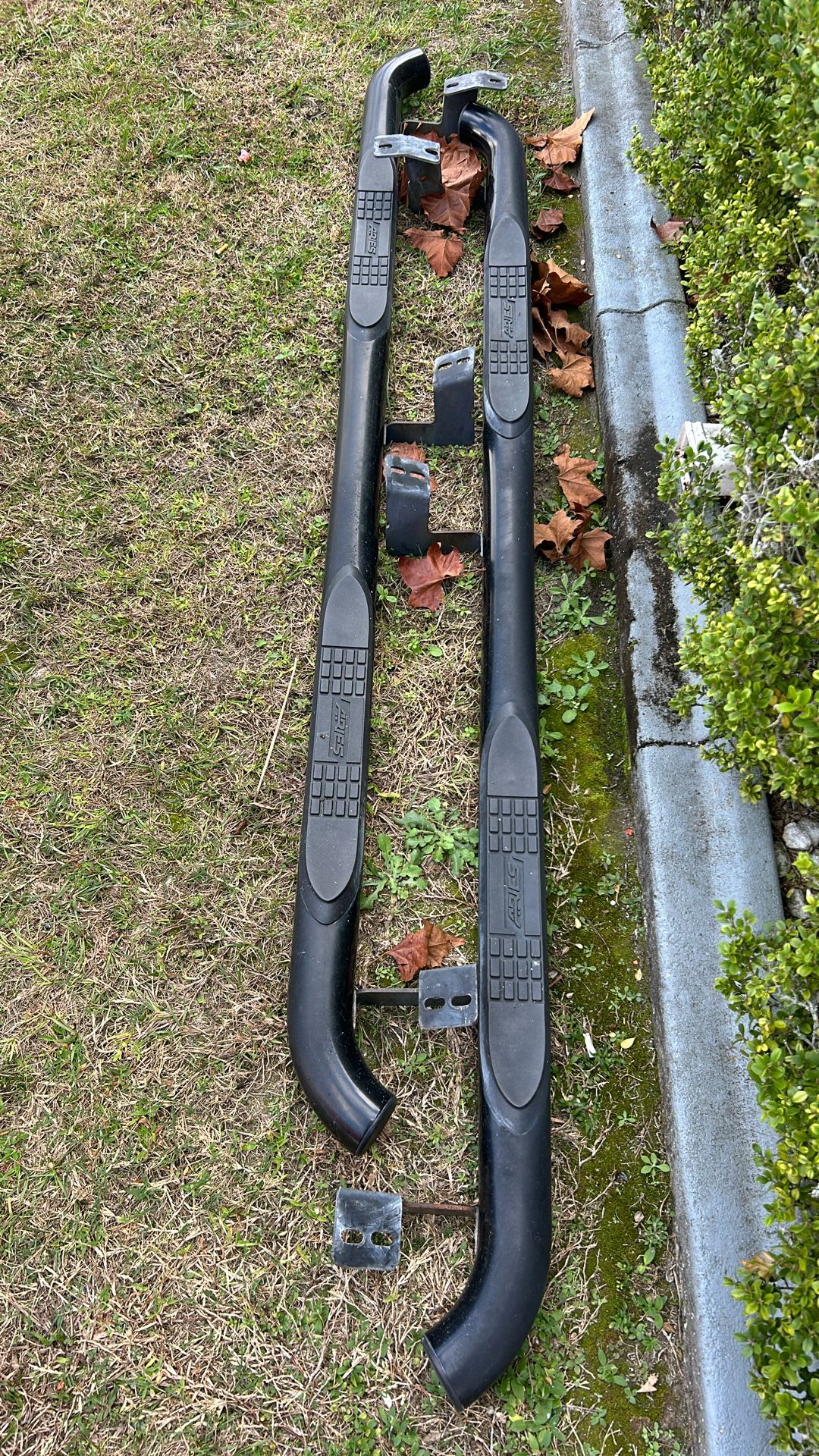 Toyota Tacoma Nerf Bars