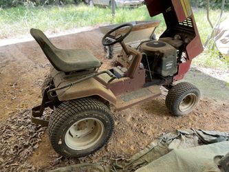 Murray Garden Tractor And Pull Behind Disc