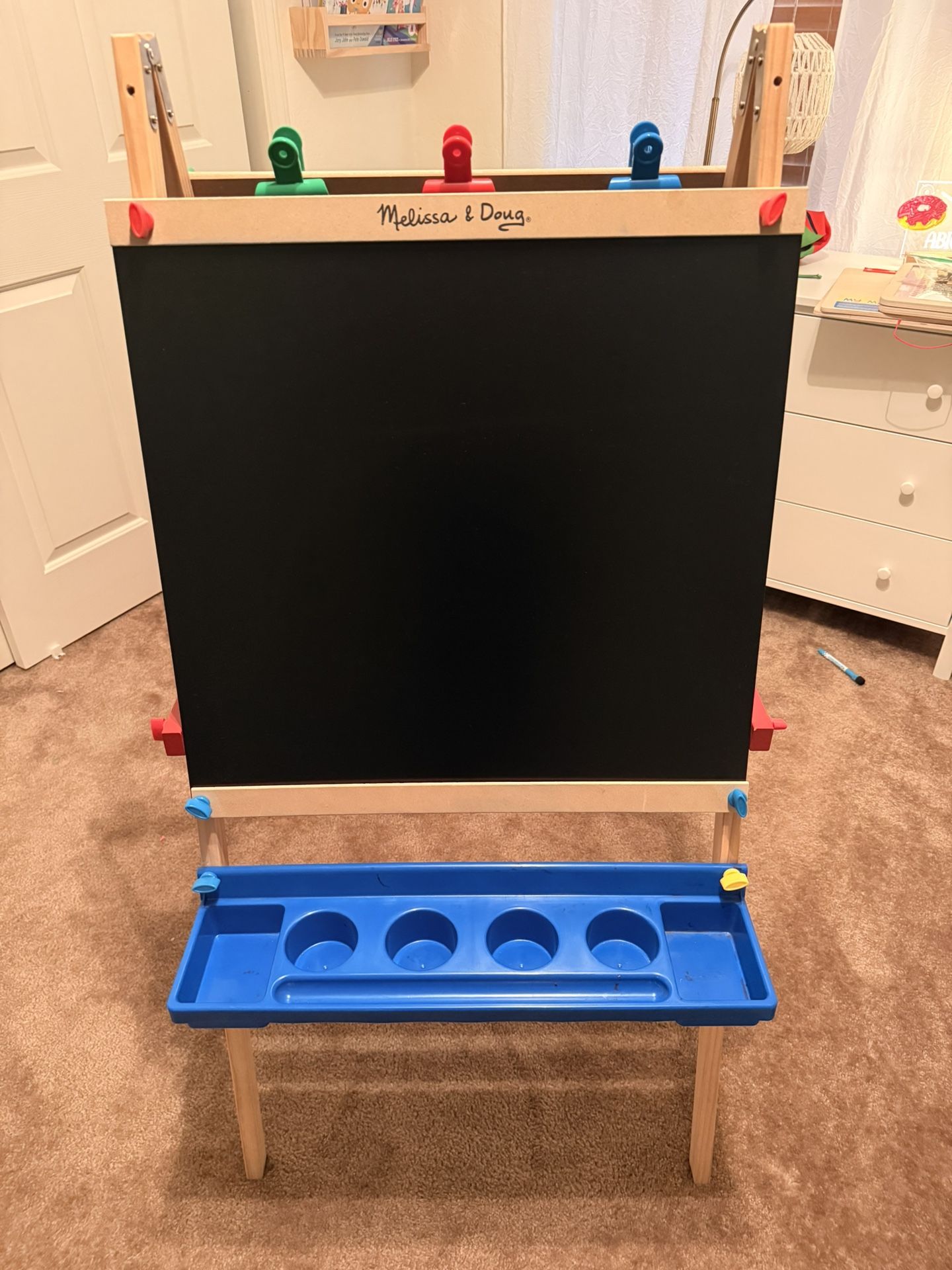 Melissa & Doug Art Easel