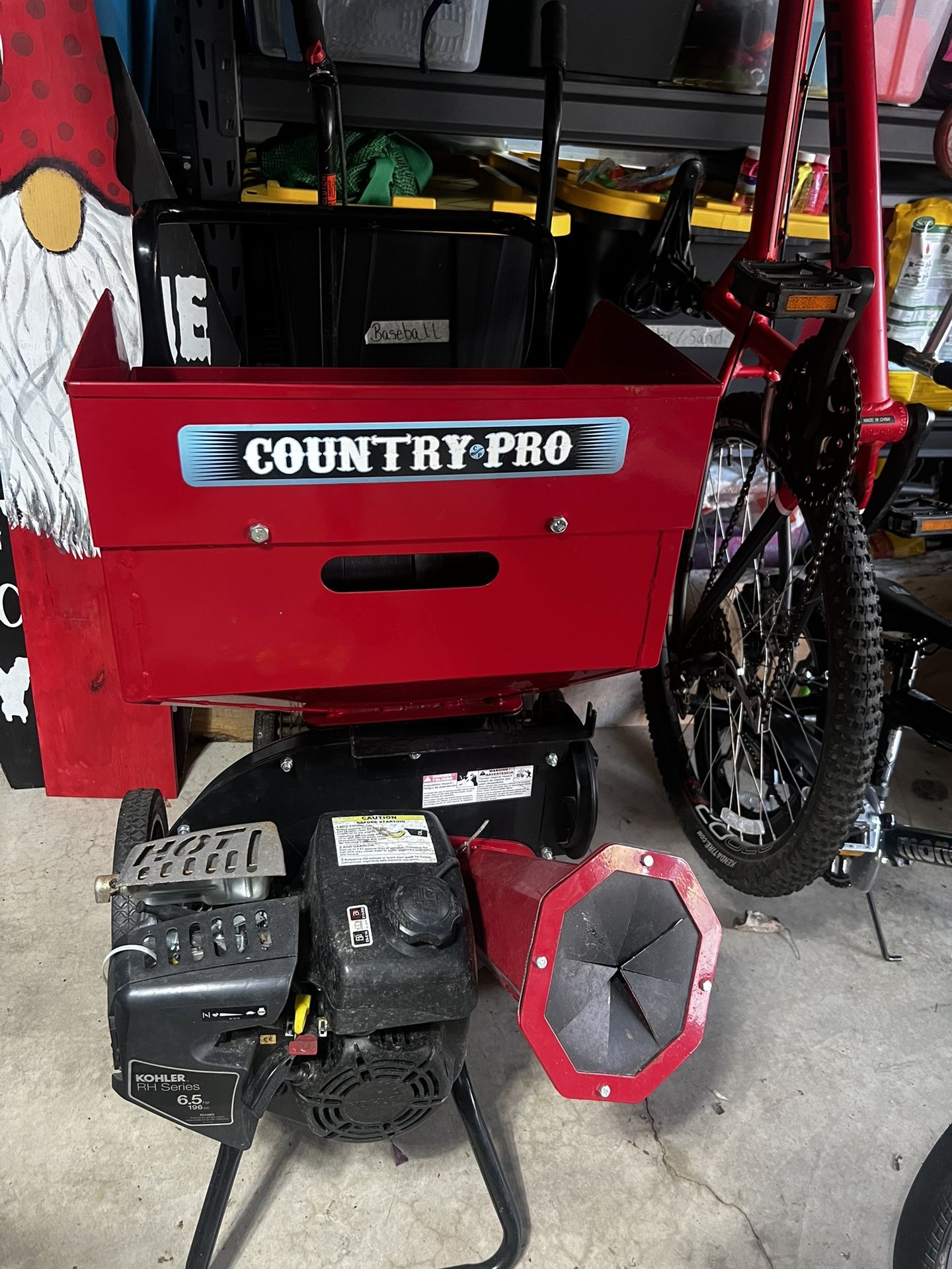 Country Pro Chipper