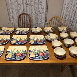 Di Frutto Handpainted Dinnerware Set by Tabletops Unlimited.