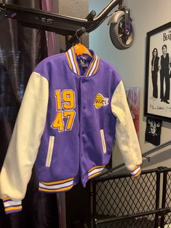 Lakers romper