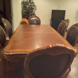 Dining set with Extended 2 Piece and 8 Chairs large size fancy almost new