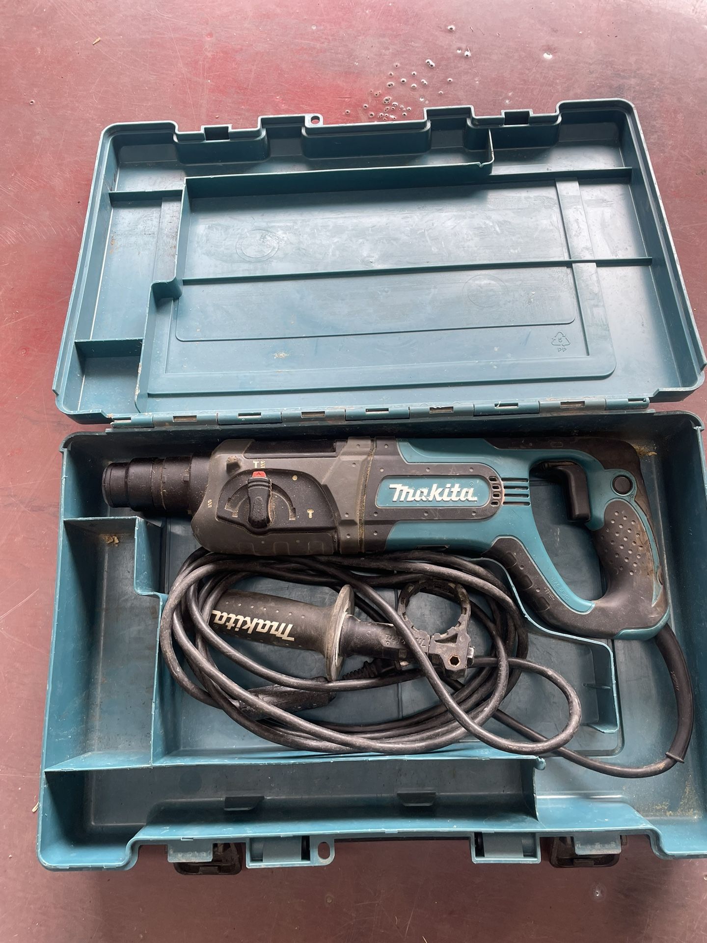 Makita HR2475 1-inch Rotary Hammer