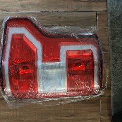 Tail Light Right Rear Ford F-150 2018,2019,2020