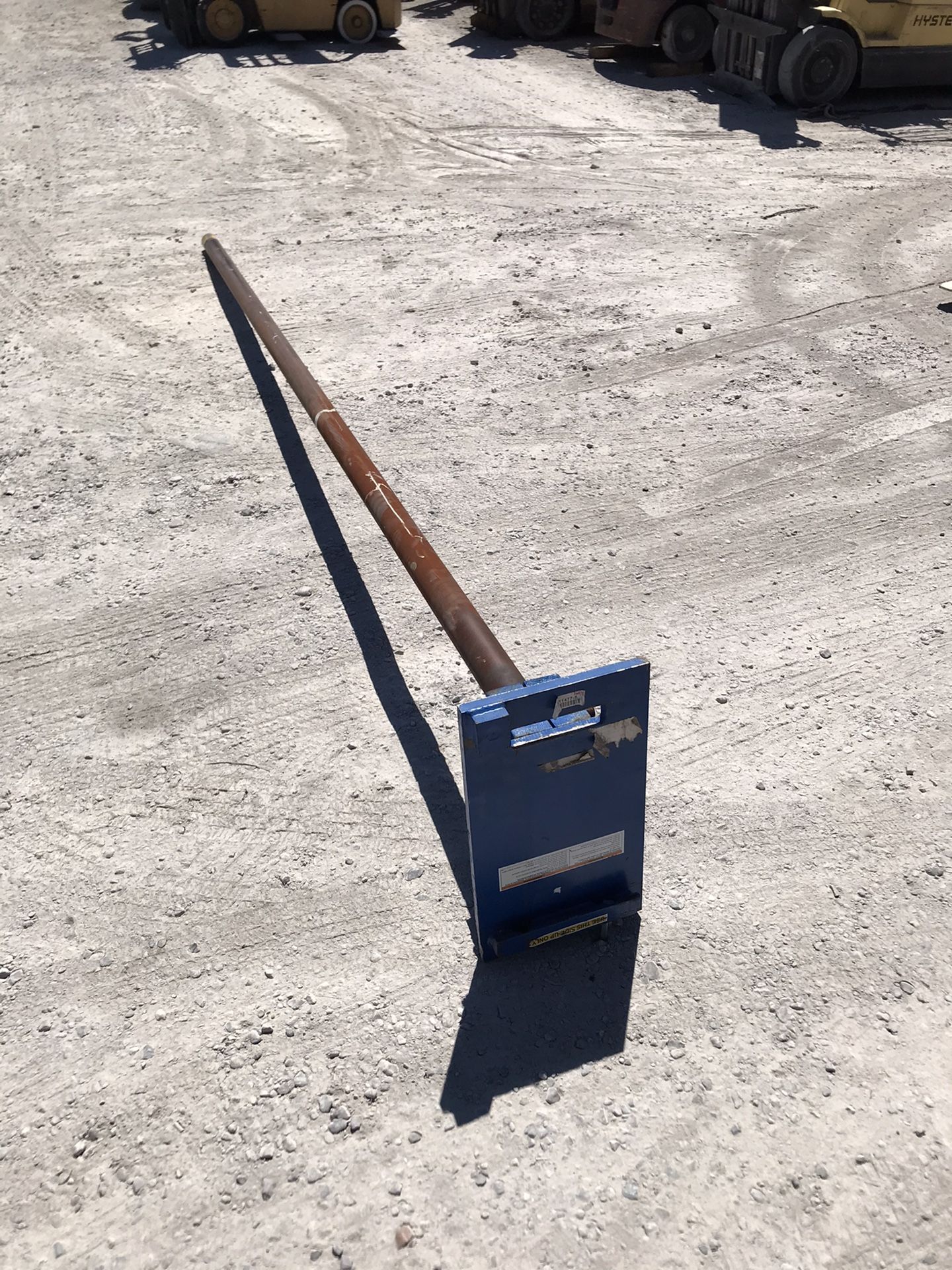 Forklift Carpet Pole 12’ Class 2 for Sale in North Las Vegas, NV