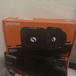 Kicker loud pro speakers