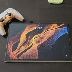 Samsung Galaxy Tab S8 UItra + PS5 Controller