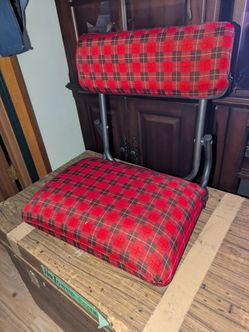 Stadium seat