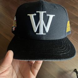 Wrld Invision Fitted Size 7 1/2