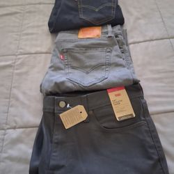 Levi's Pants 34w  By 32 Long 3pieces 