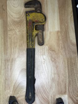 WorkForce 18" Pipe Wrench