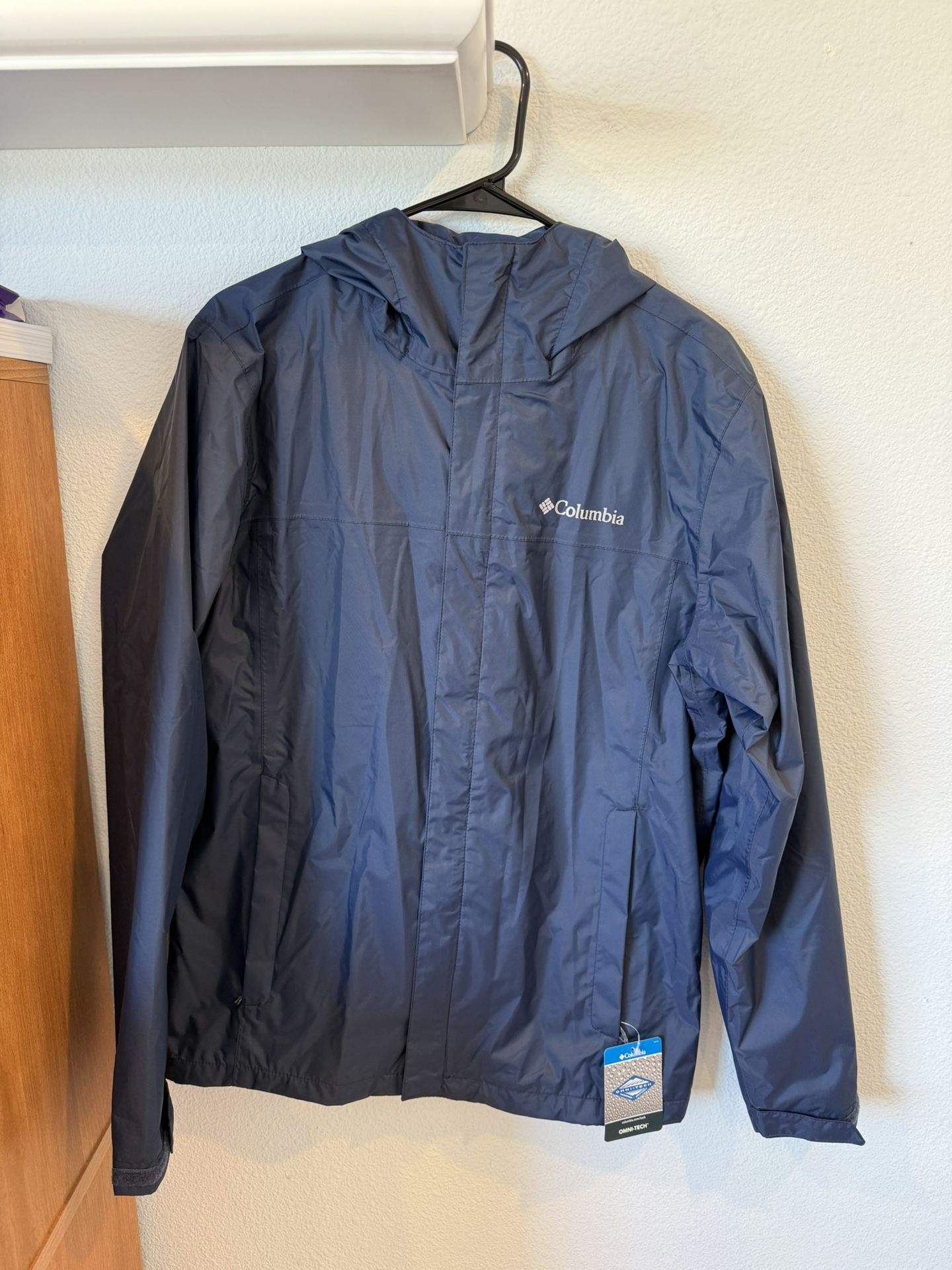 Brand New Men’s Columbia Watertight II Omni-Tech Lightweight Jacket With Hoodie