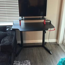 Gaming Desk With Smart Tv 