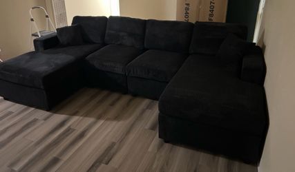 Sectional couch with double chaise