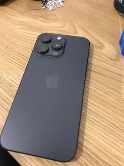 iPhone 15 Pro Max  
