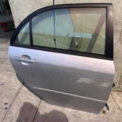 03-08 Toyota Corolla rear passenger side door complete