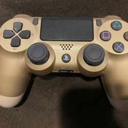 PS4 Controller