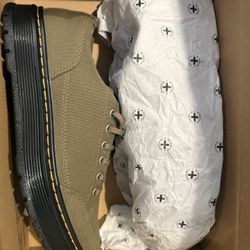 Dr Martens Brookline 6 Eye Men’s Shoes Olive Green Canvas Docs 