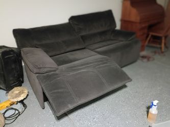 Twin recliners