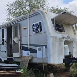 Travel Trailer 1200 Today And Tomorrow Only