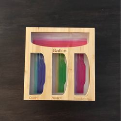 Wall mounted bamboo ziplock bag storage