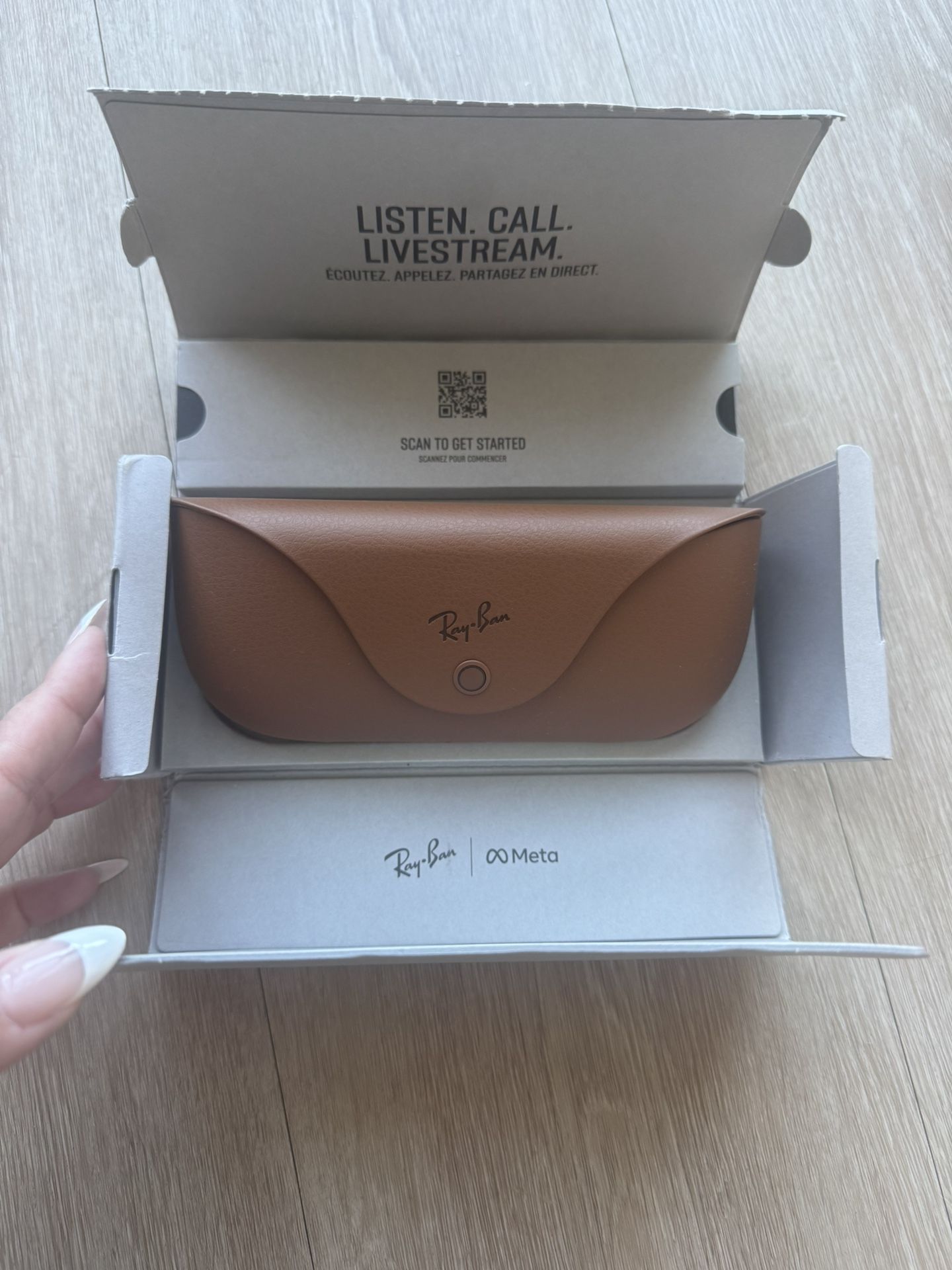 Ray-Ban Meta Smart Glasses– Skyler (Shiny Black) | Transitions