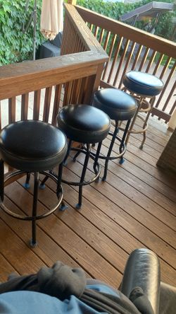 Black Bar Stools (4)